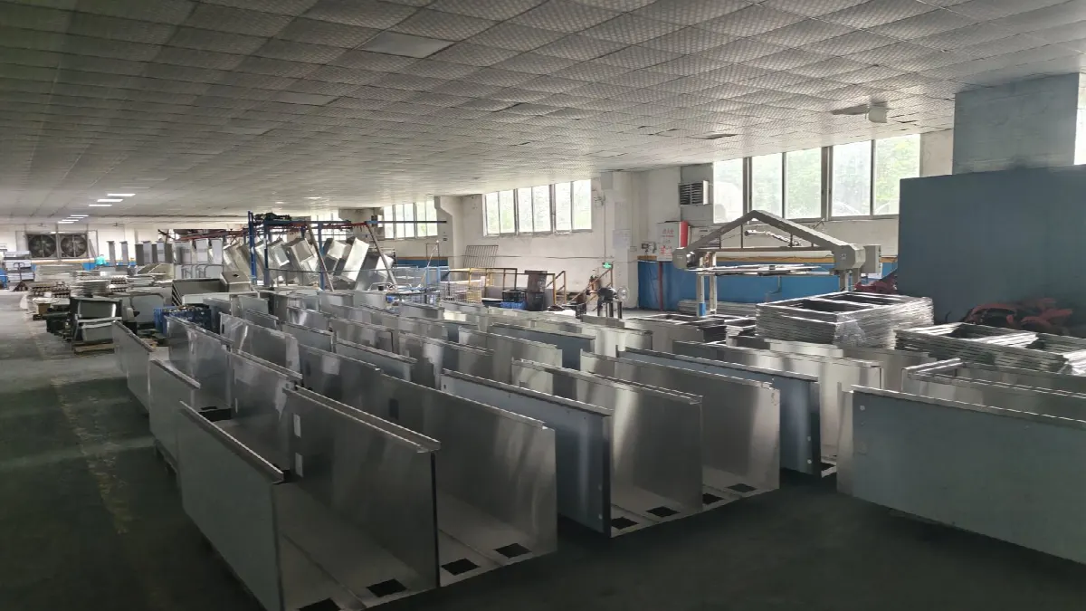 Stainless steel tubs in production on the Pat Pet line